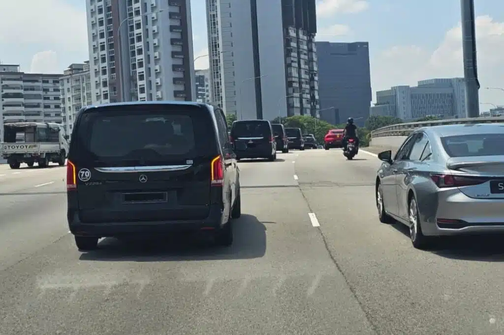 F1 Paddock Club & hospitality transport tips highlight the heavy traffic guests face near the circuit.